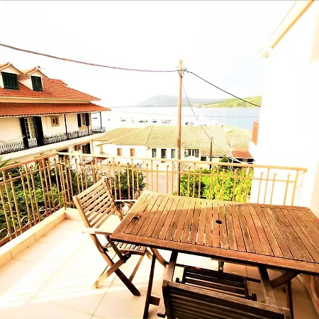 Lygia Bright With Seaview *